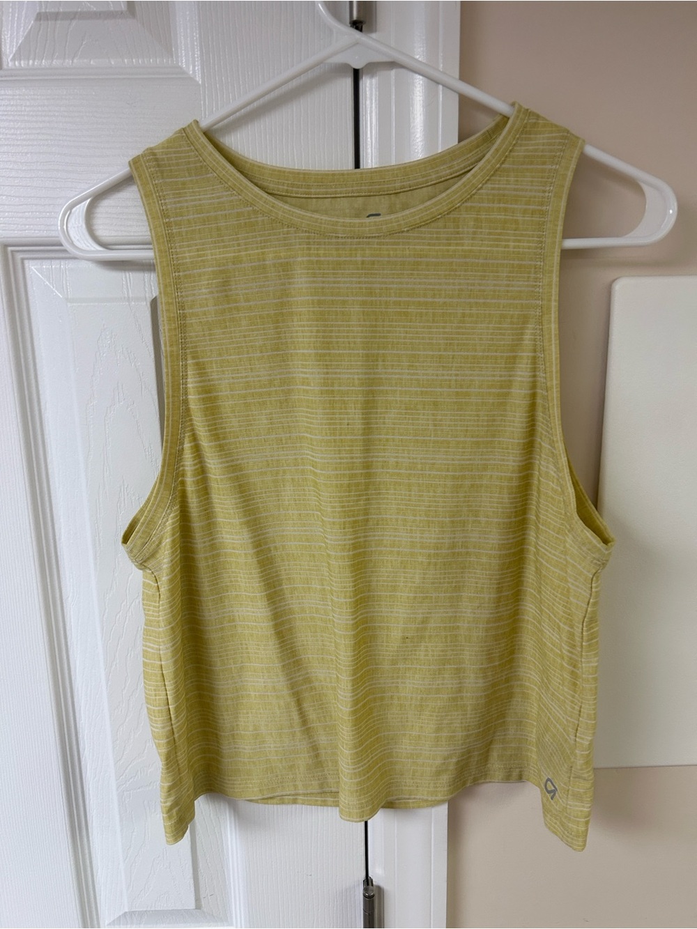 Gap Fit Breathe Striped Athletic Tank Top
